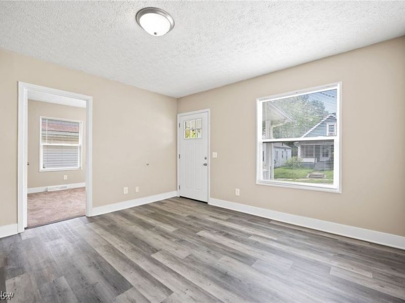 1517 16th Street NE, Canton, OH 44705 Photo 5