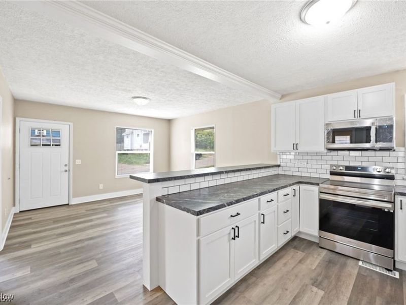 1517 16th Street NE, Canton, OH 44705 Photo 8