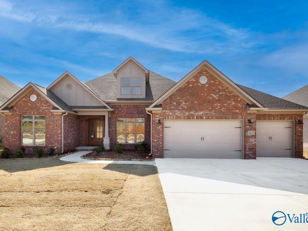 102 Green Lite Way, Huntsville, AL 35811