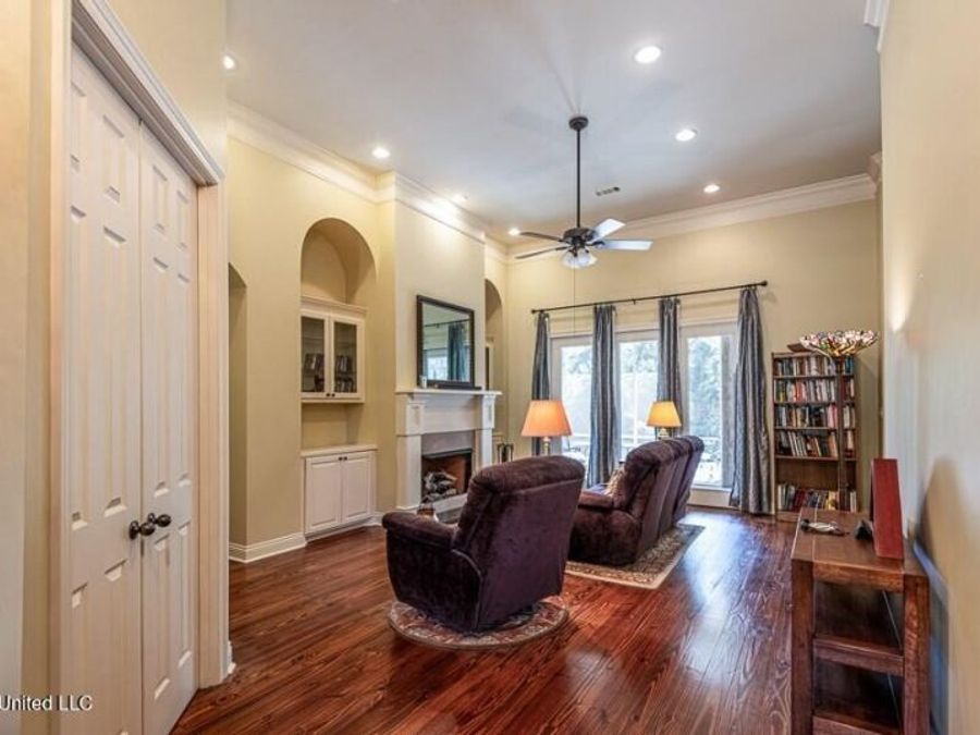 Property Image 19