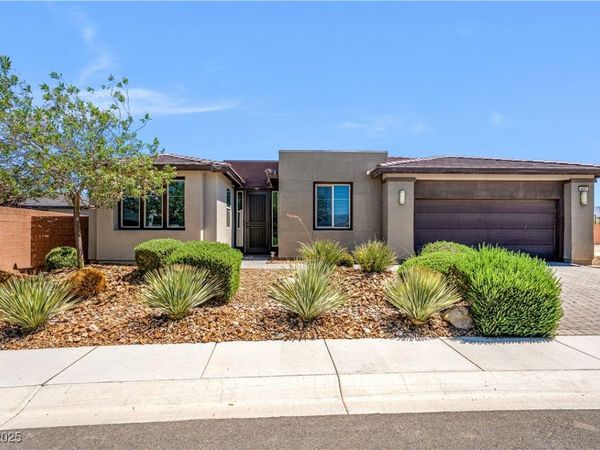 4681 SE Clifftop Drive, Pahrump, NV 89061