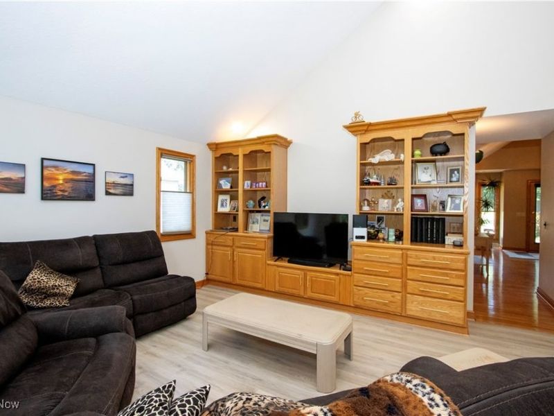 4366 Woodlake Trail, Wooster, OH 44691 Photo 12