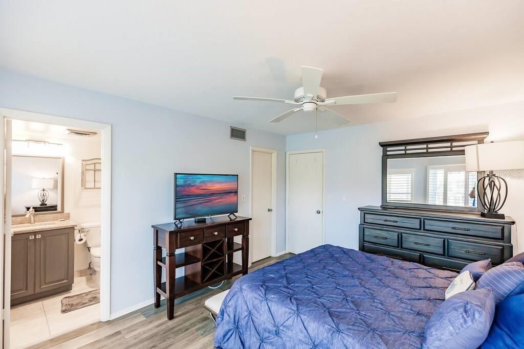 1250 N Portofino Drive, Unit 302, Sarasota, FL 34242 Photo