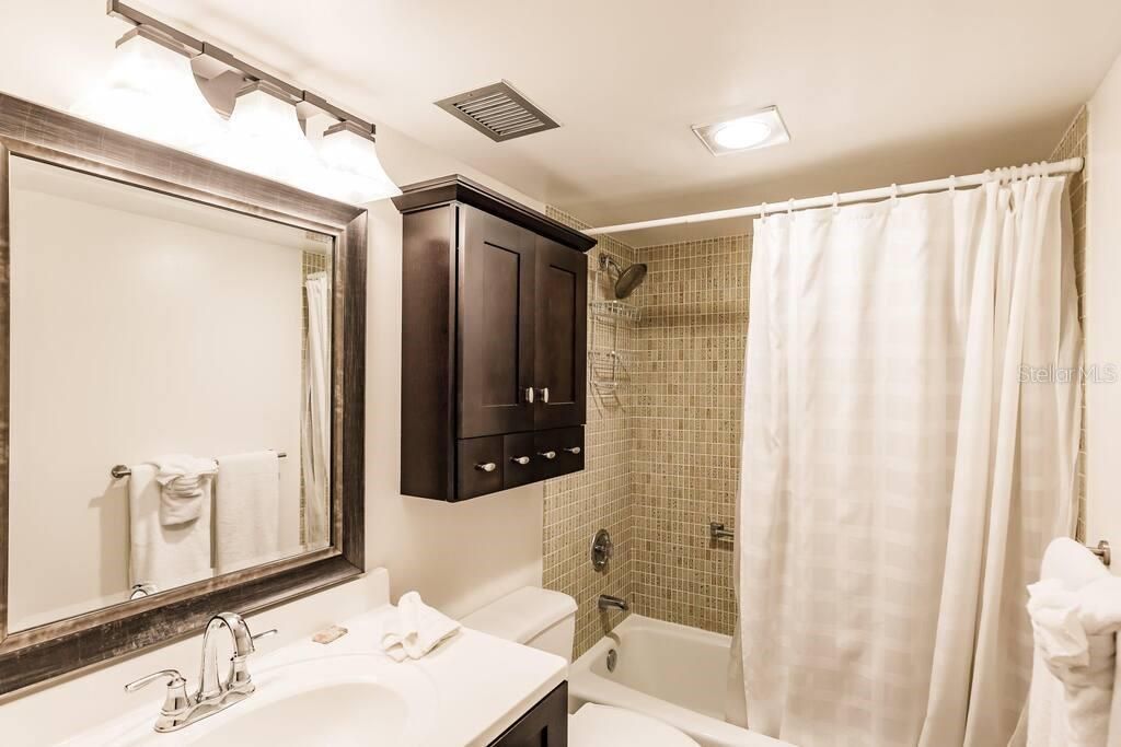 1250 N Portofino Drive, Unit 302, Sarasota, FL 34242 Photo