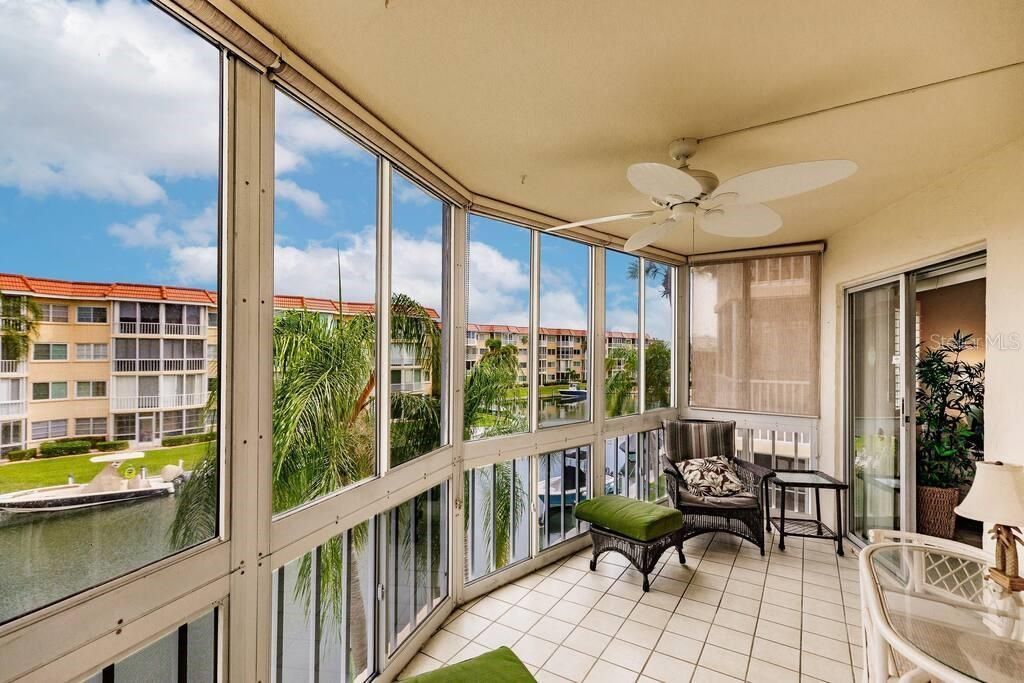 1250 N Portofino Drive, Unit 302, Sarasota, FL 34242 Photo
