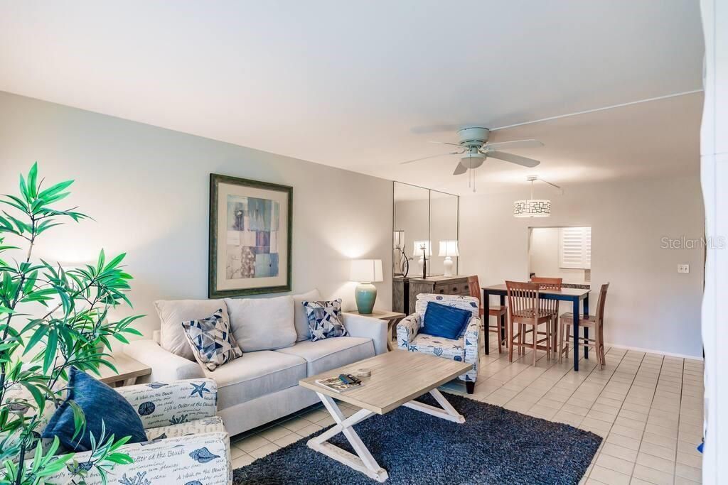 1250 N Portofino Drive, Unit 302, Sarasota, FL 34242 Photo