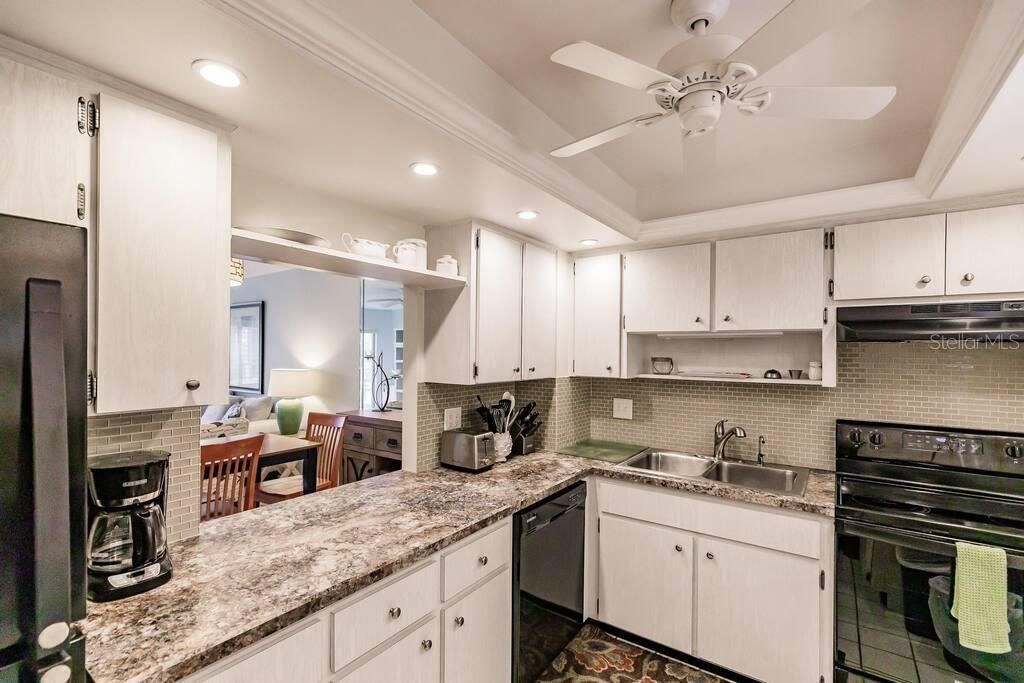 1250 N Portofino Drive, Unit 302, Sarasota, FL 34242 Photo