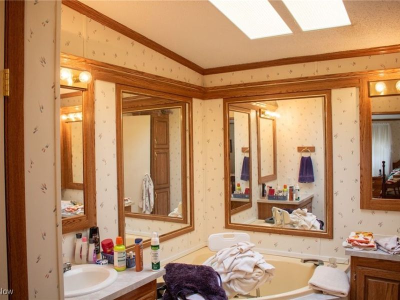 61691 Wintergreen Road, Lore City, OH 43755 Photo 18