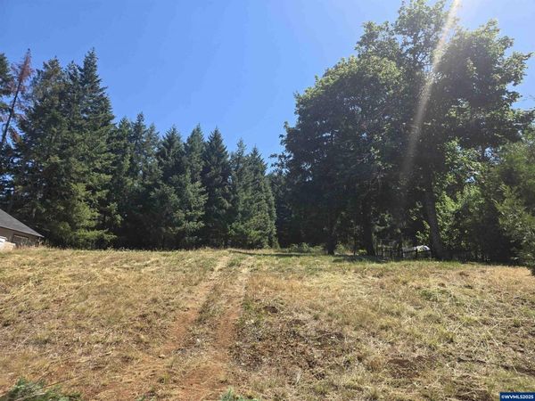 76712 Bugle Lp, Oakridge, OR 97463