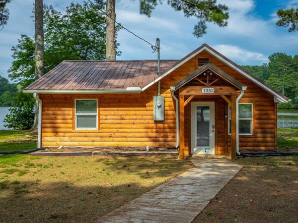 1352 Peggy Lane, Tunnel Hill, GA 30755