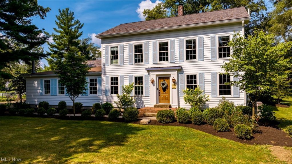 16970 Auburn Road, Chagrin Falls, OH 44023
