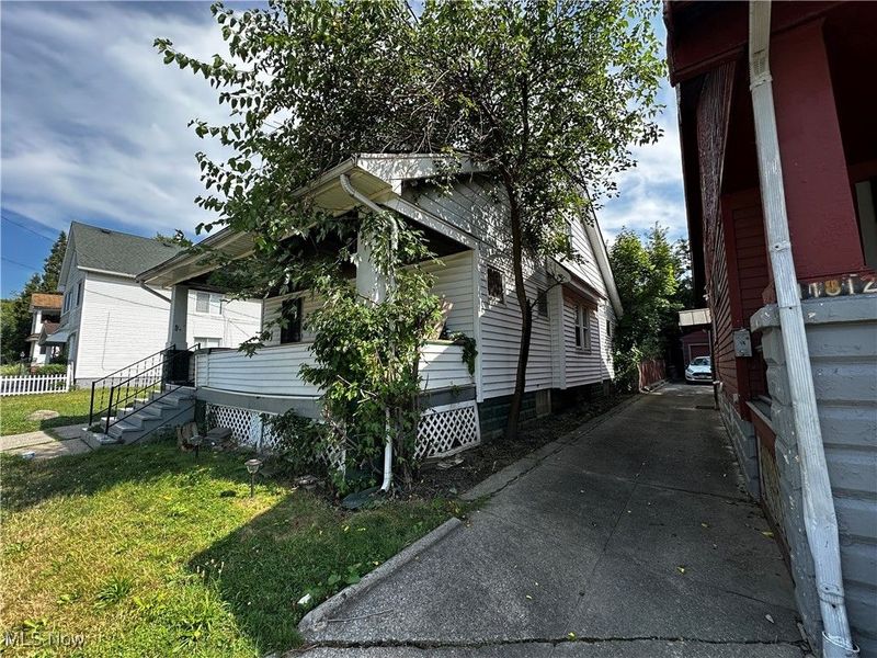 11816 Dove Avenue, Cleveland, OH 44105 Photo 5
