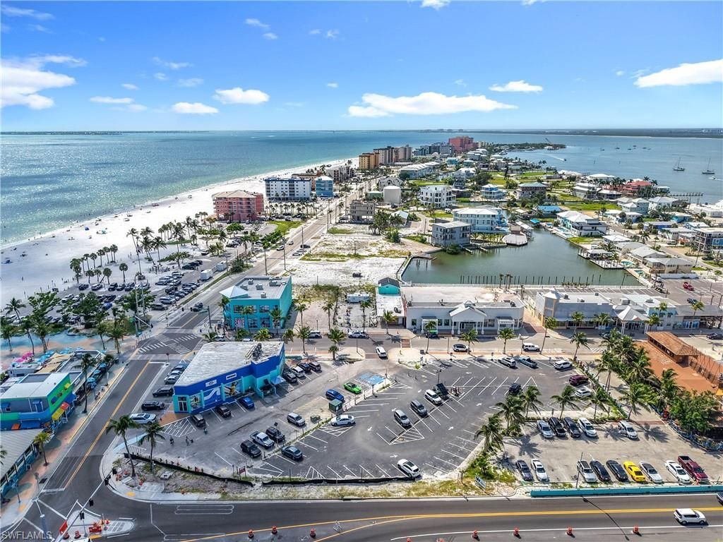 159/161 Old San Carlos Blvd, Fort Myers Beach, FL 33931 Photo