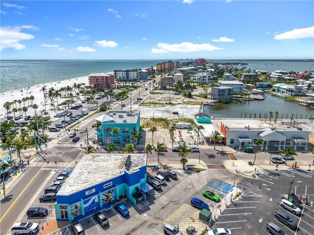 159/161 Old San Carlos Blvd, Fort Myers Beach, FL 33931 Photo