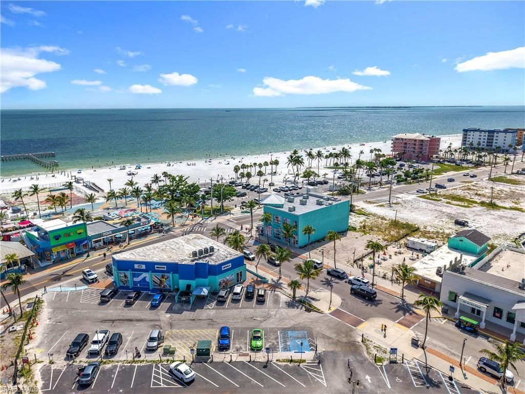 159/161 Old San Carlos Blvd, Fort Myers Beach, FL 33931 Photo