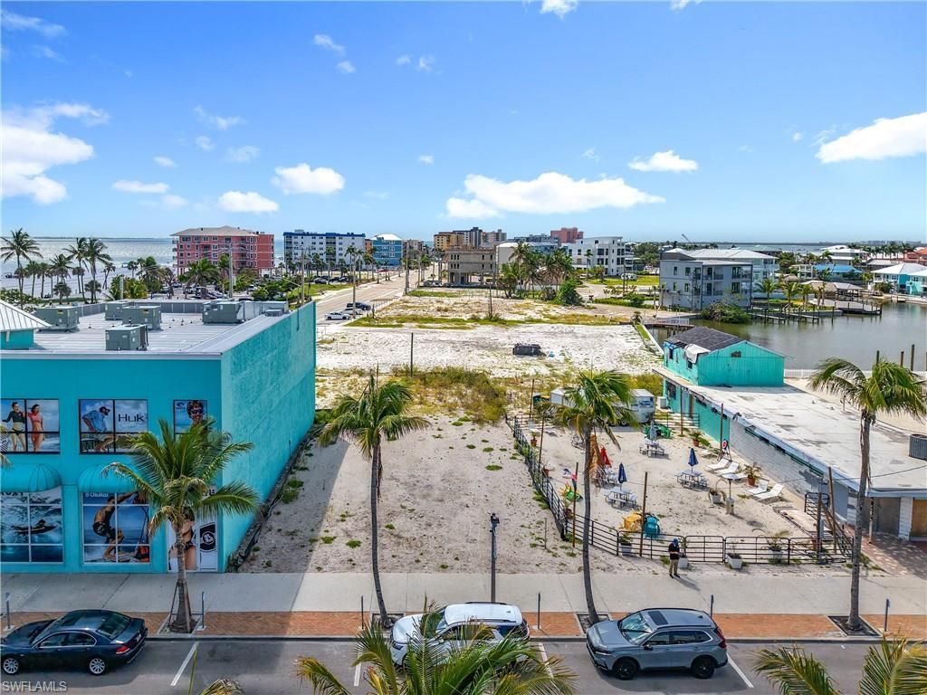 159/161 Old San Carlos Blvd, Fort Myers Beach, FL 33931 Photo