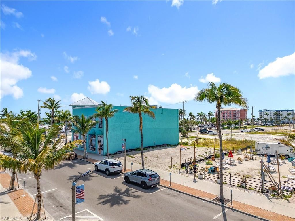 159/161 Old San Carlos Blvd, Fort Myers Beach, FL 33931 Photo