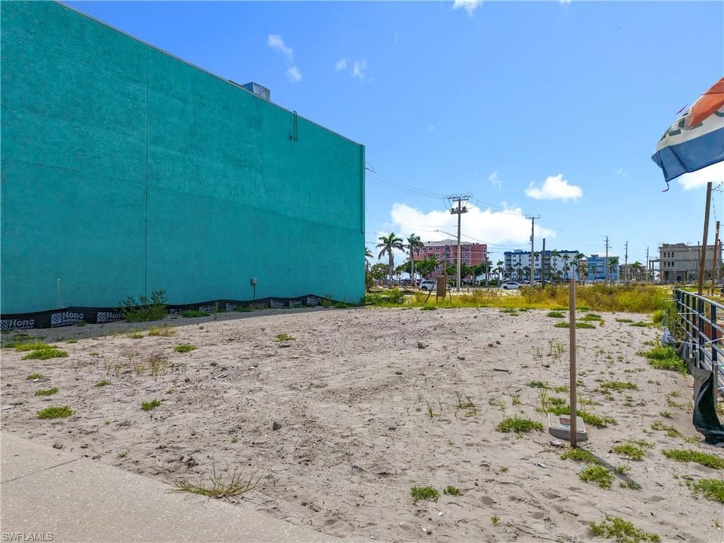 159/161 Old San Carlos Blvd, Fort Myers Beach, FL 33931 Photo