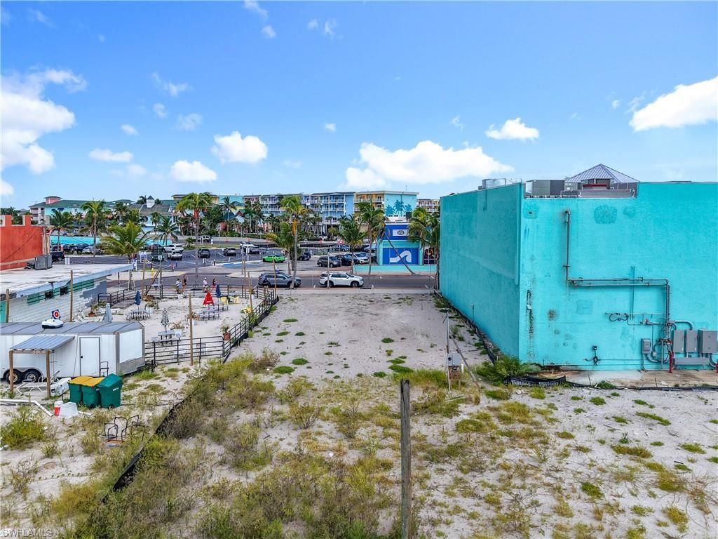 159/161 Old San Carlos Blvd, Fort Myers Beach, FL 33931 Photo