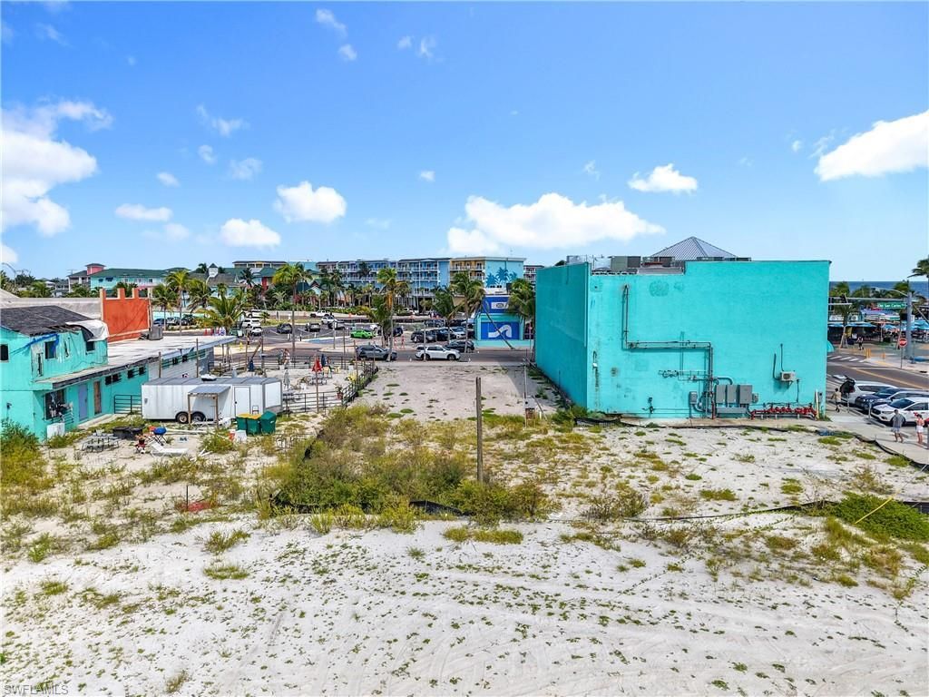 159/161 Old San Carlos Blvd, Fort Myers Beach, FL 33931 Photo