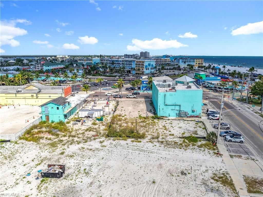 159/161 Old San Carlos Blvd, Fort Myers Beach, FL 33931 Photo