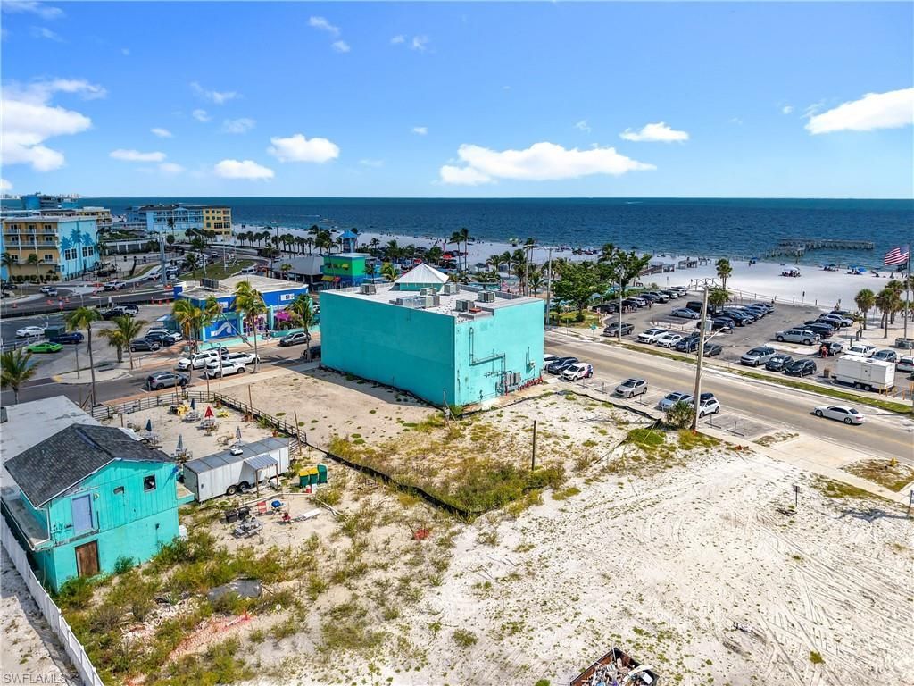 159/161 Old San Carlos Blvd, Fort Myers Beach, FL 33931 Photo