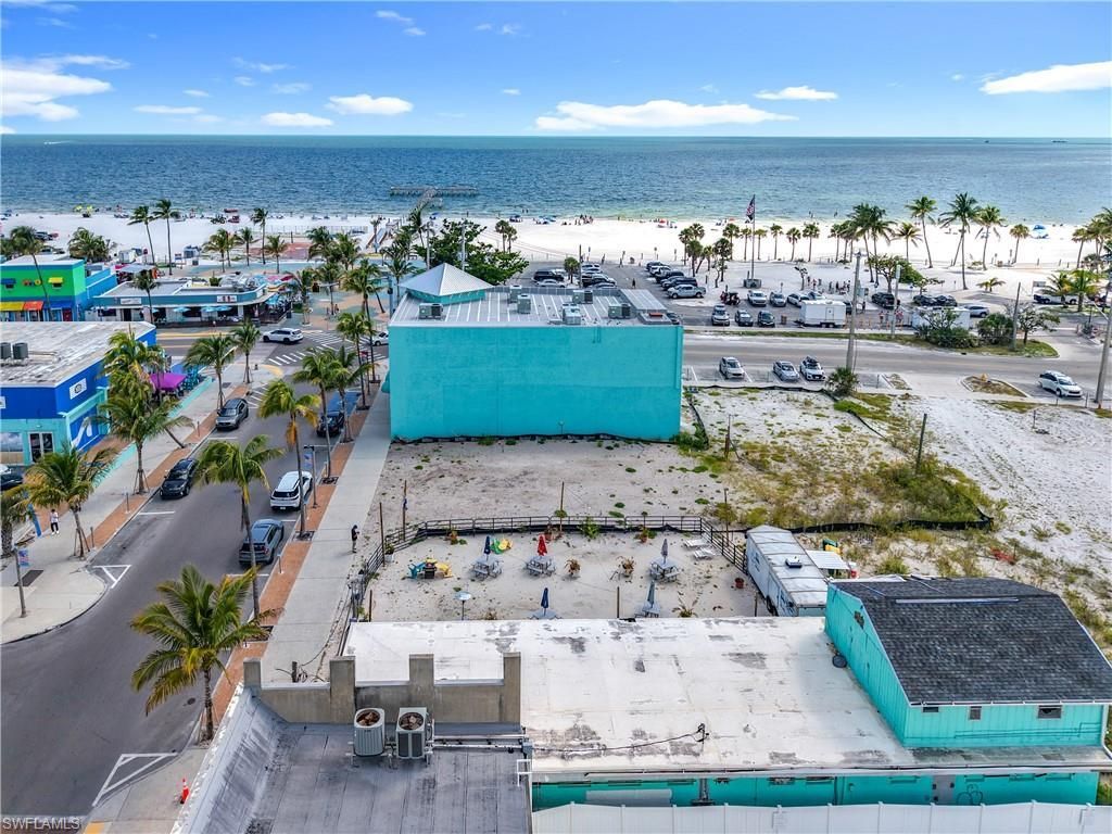 159/161 Old San Carlos Blvd, Fort Myers Beach, FL 33931 Photo