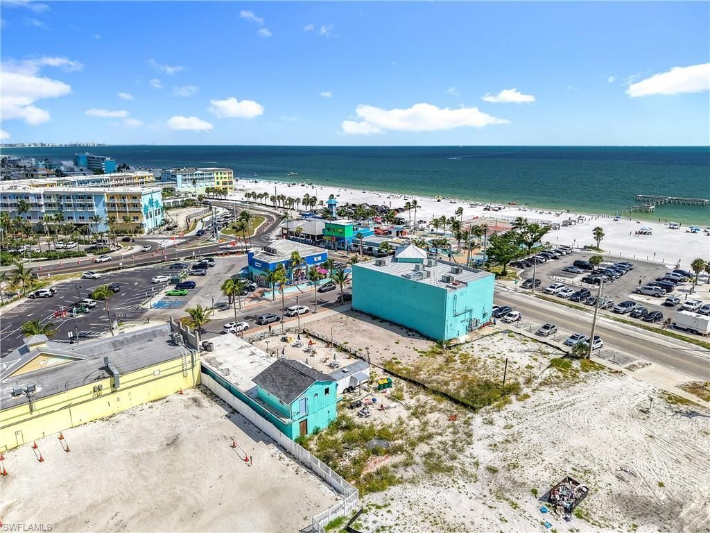 159/161 Old San Carlos Blvd, Fort Myers Beach, FL 33931 Photo