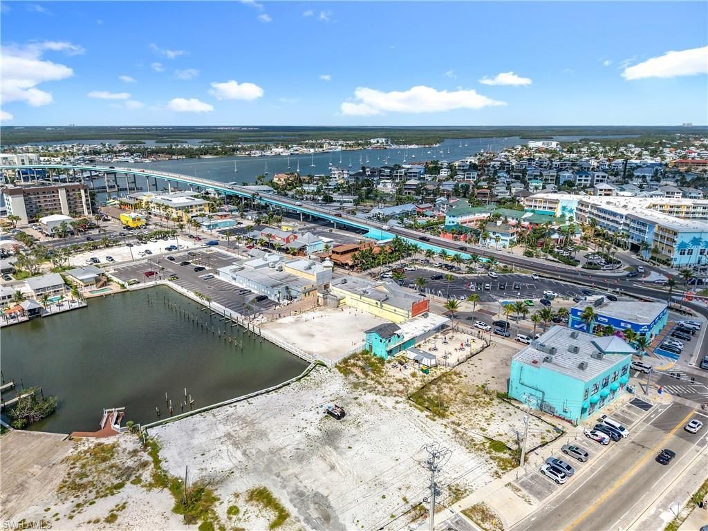 159/161 Old San Carlos Blvd, Fort Myers Beach, FL 33931 Photo