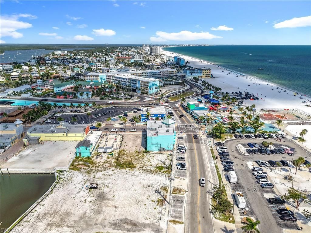 159/161 Old San Carlos Blvd, Fort Myers Beach, FL 33931 Photo
