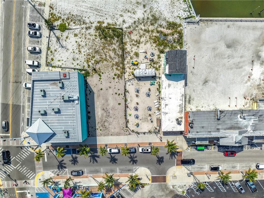 159/161 Old San Carlos Blvd, Fort Myers Beach, FL 33931 Photo