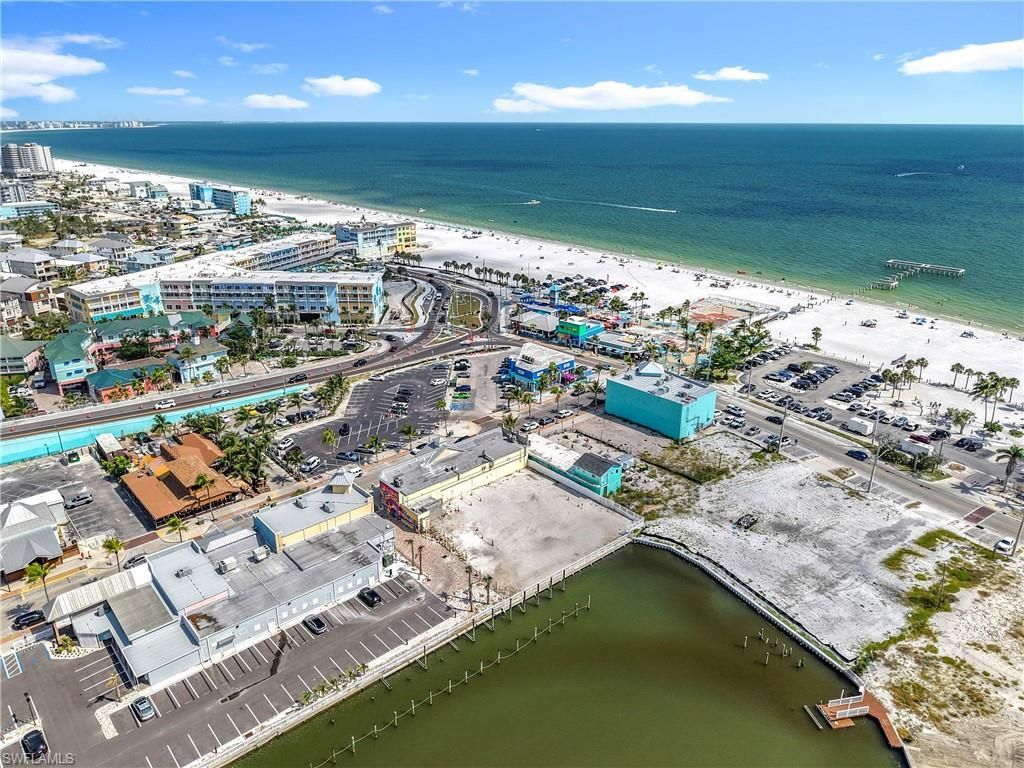 159/161 Old San Carlos Blvd, Fort Myers Beach, FL 33931 Photo