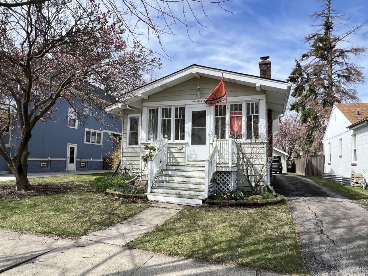 636 N Stone Avenue, La Grange Park, IL 60526 Main Photo