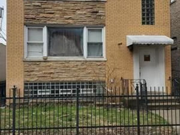 6414 N Rockwell Street, Chicago, IL 60645