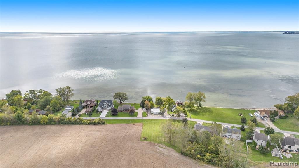 4511 Burke Road, Frenchtown Township, MI 48166 Main Photo