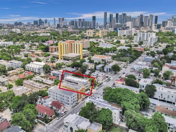 1037 NW 2nd St, Miami, FL 33128