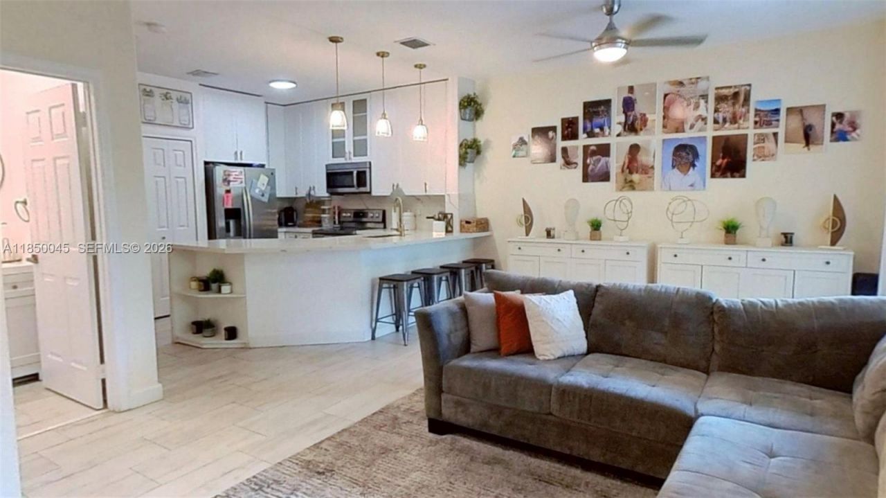 1420 SE 26th Ave, Homestead, FL 33035 Photo