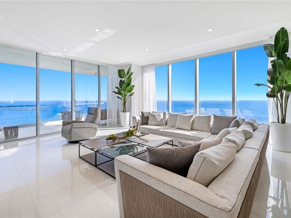 18501 Collins Ave, Unit 4504, Sunny Isles Beach, FL 33160