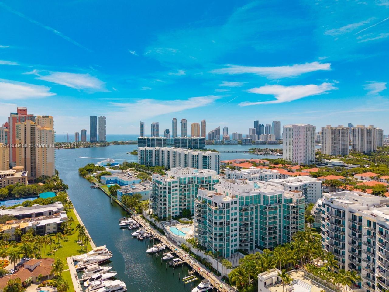 3131 NE 188th St, Unit 2-1103, Aventura, FL 33180 Photo