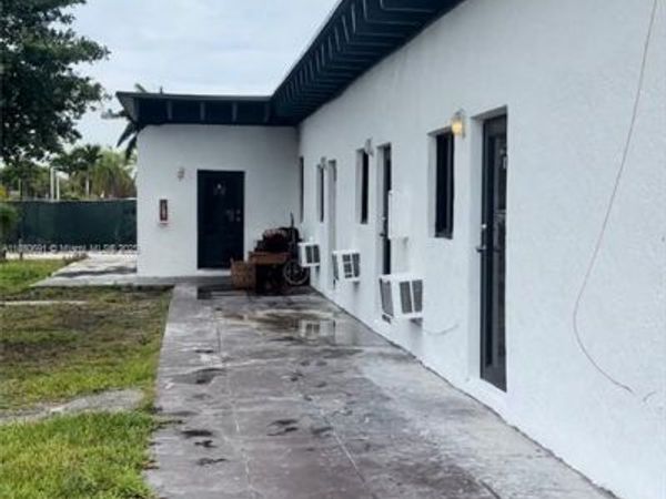 1427 NW 2nd Ave, Florida City, FL 33034