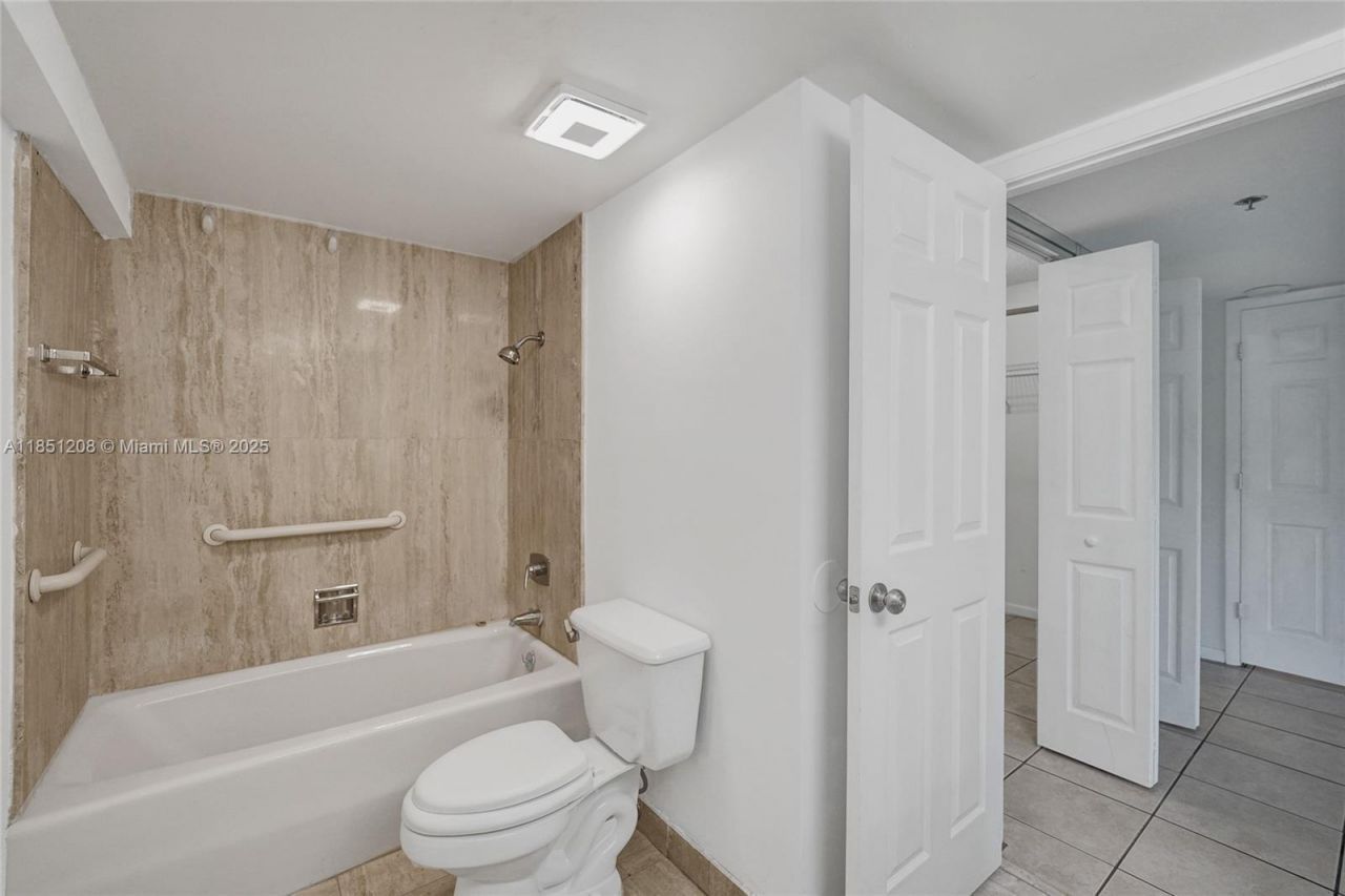 1201 S Ocean Dr, Unit 201N, Hollywood, FL 33019 Photo