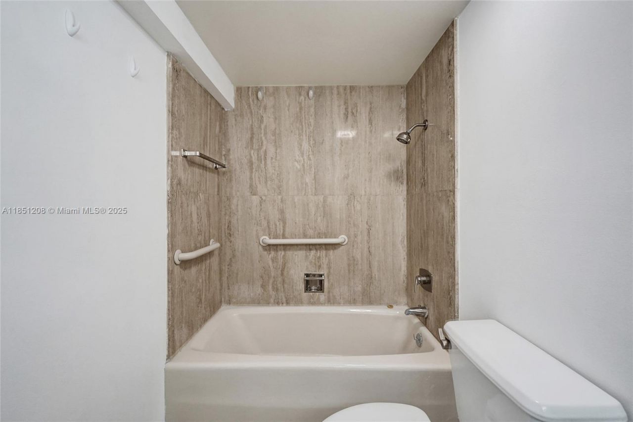 1201 S Ocean Dr, Unit 201N, Hollywood, FL 33019 Photo