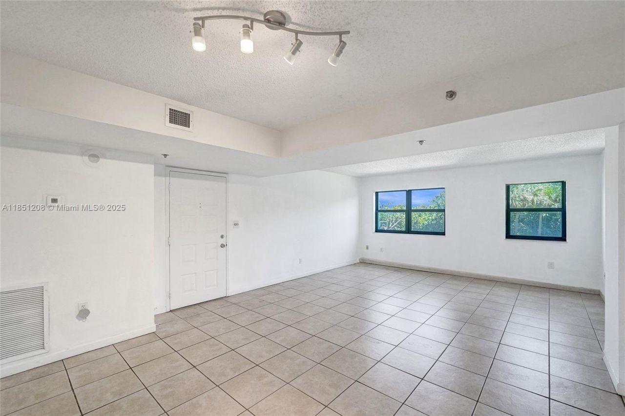 1201 S Ocean Dr, Unit 201N, Hollywood, FL 33019 Photo