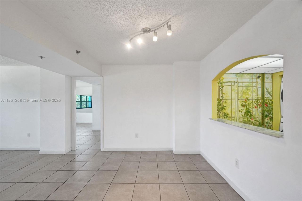 1201 S Ocean Dr, Unit 201N, Hollywood, FL 33019 Photo