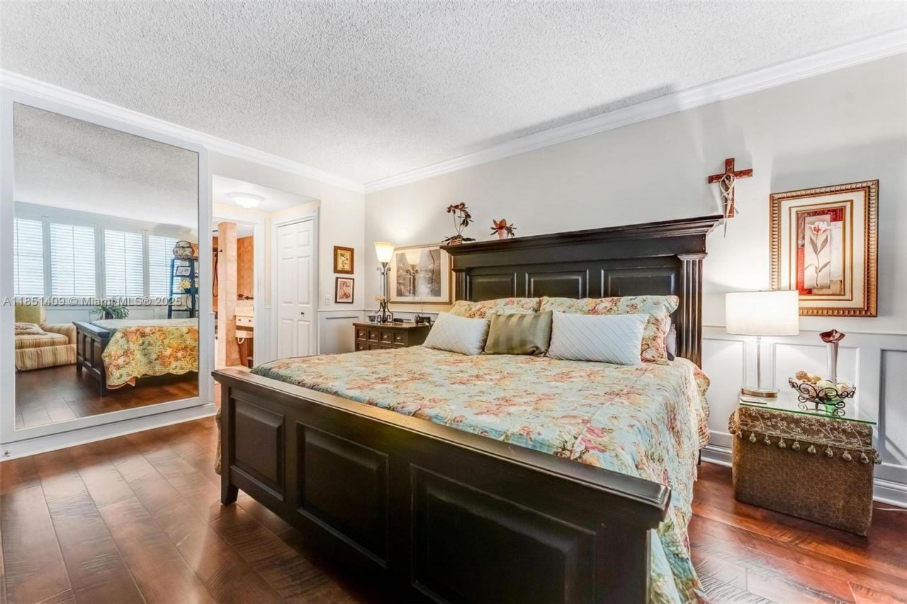 4330 Hillcrest Dr, Unit 516, Hollywood, FL 33021 Photo