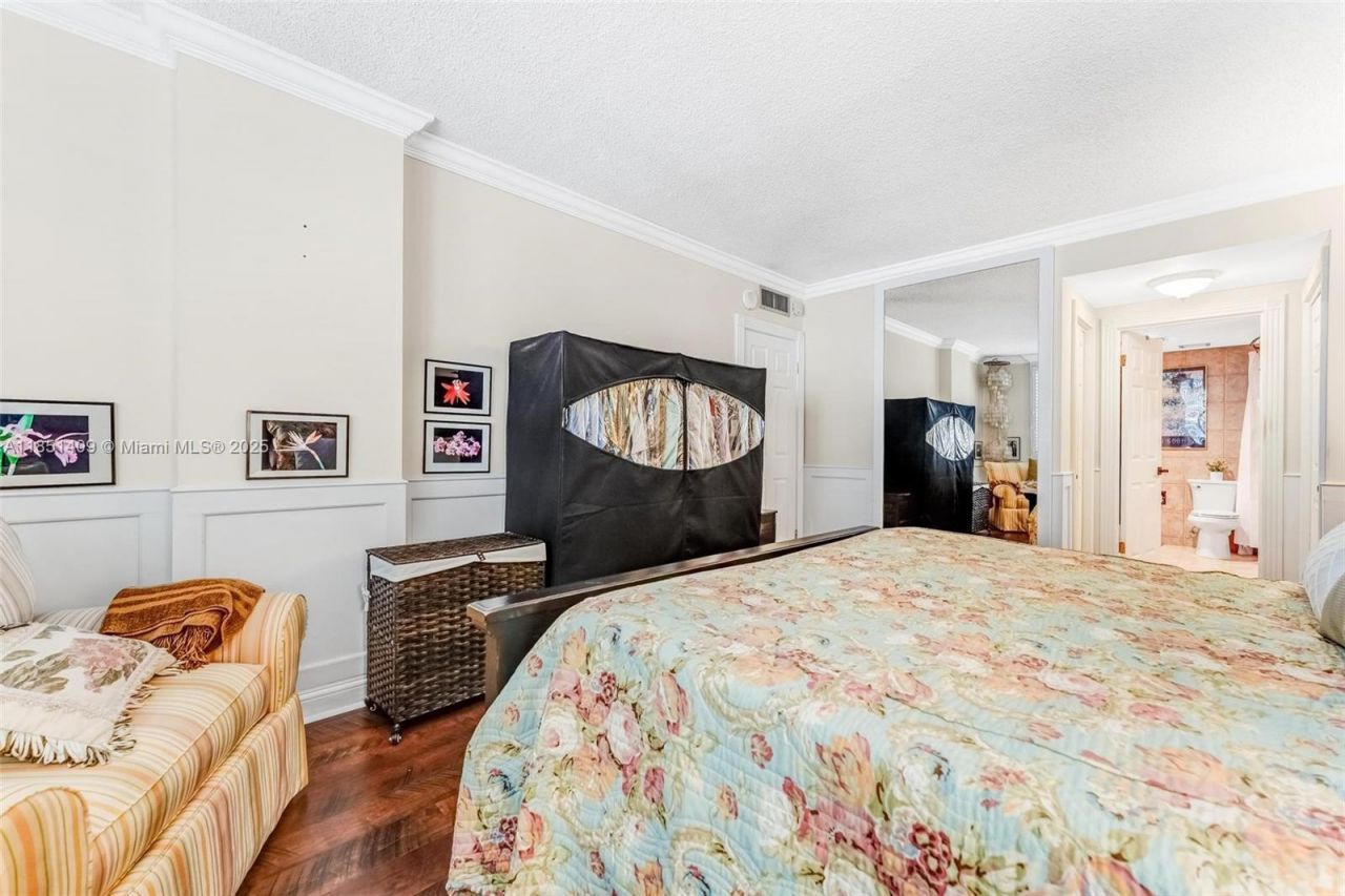 4330 Hillcrest Dr, Unit 516, Hollywood, FL 33021 Photo