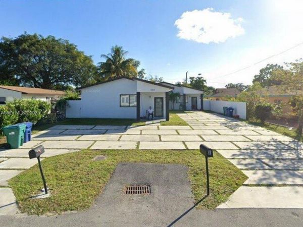 3066 NW 92nd St, Miami, FL 33147