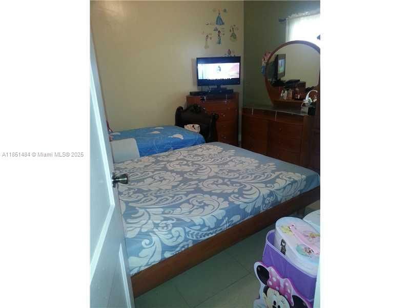 321 NW 13th Ave, Miami, FL 33125 Photo