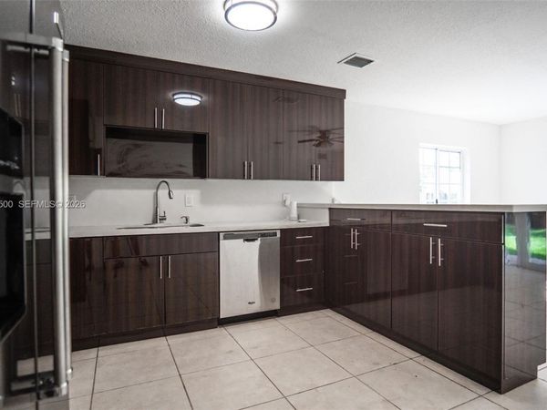 15650 NW 39th Ct, Unit 15650, Miami Gardens, FL 33054