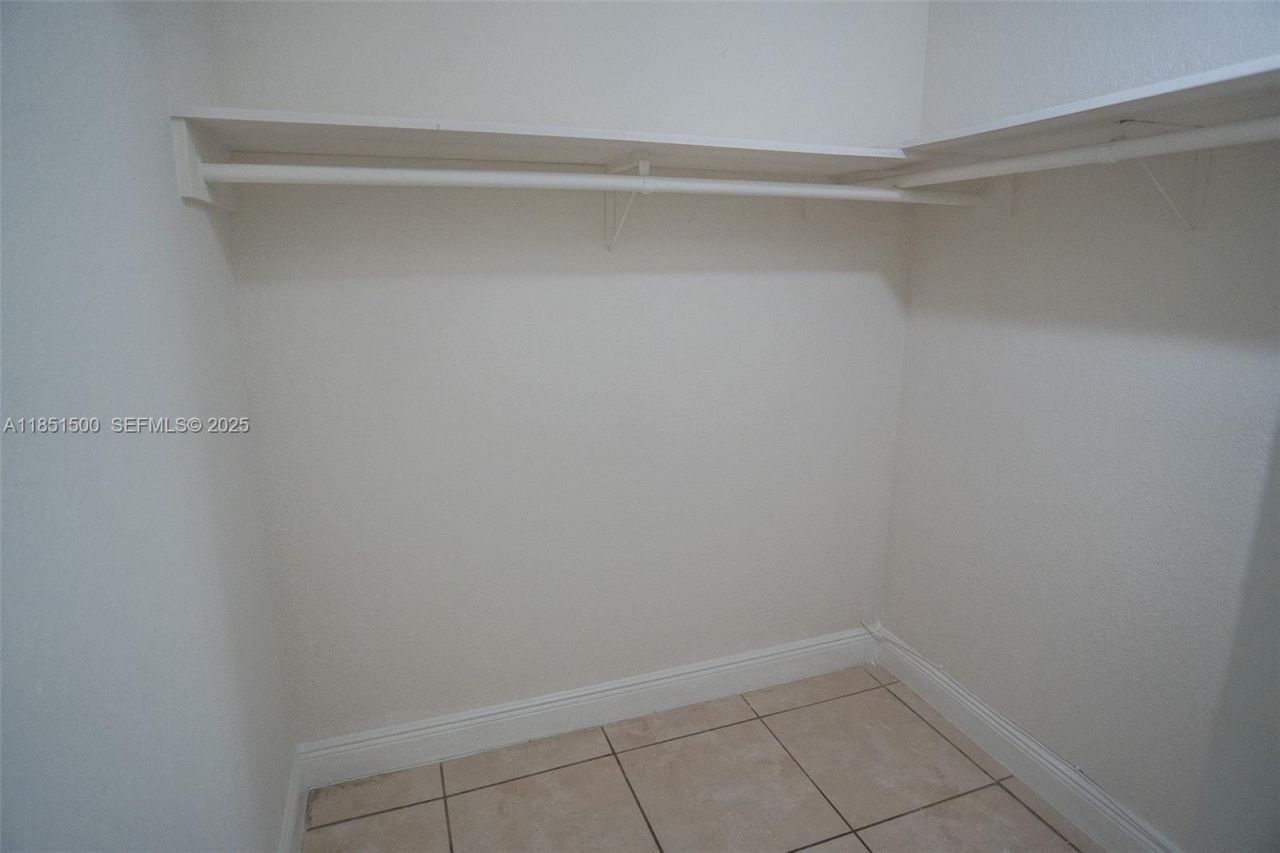 15650 NW 39th Ct, Unit 15650, Miami Gardens, FL 33054 Photo